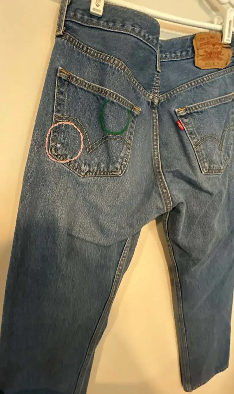 Levi's 501 Jeans Size W32 L33 Blue Denim Embroidered